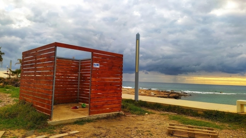 Таинственное исчезновение общественного туалета в Пафосе