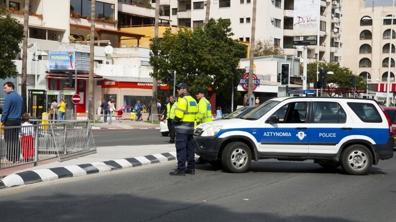 За какие нарушения на Кипре будут лишать водительских прав на месте