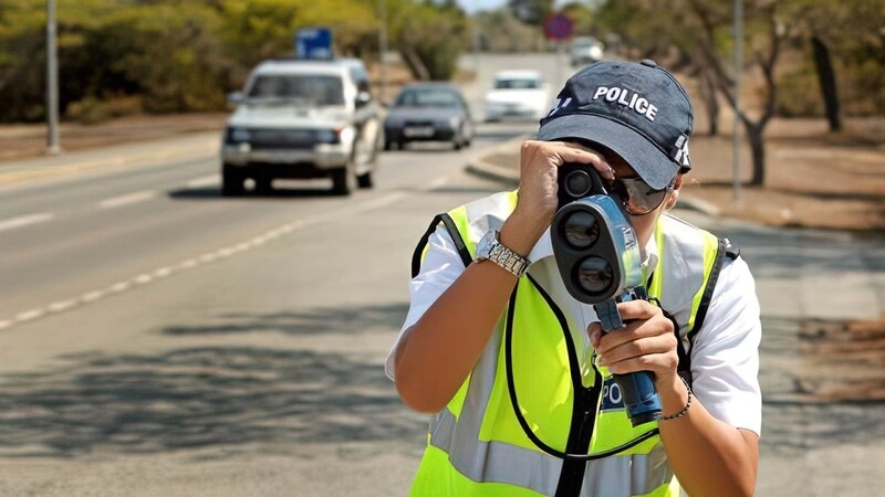 Полиция призывает водителей Кипра не нарушать правила дорожного движения