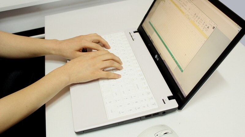 Школьники Кипра смогут получить бесплатные ноутбуки и планшеты