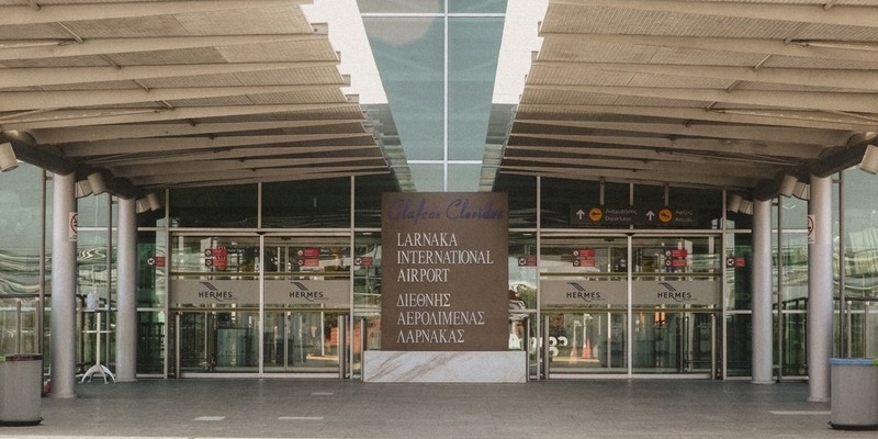 Фото опустевшего аэропорта Ларнаки: мороз по коже и ощущение постапокалипсиса