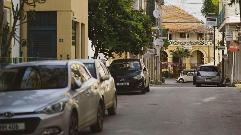 Кипр возвращается к нормальной жизни: пробки на дорогах и очереди