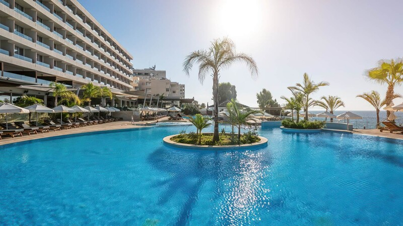 5-звездочные отели Кипра не хотят открываться без российских и британских туристов
