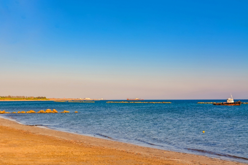 Geroskipou Beach — муниципальный пляж, расположенный в окрестностях одноименной кипрской деревушки