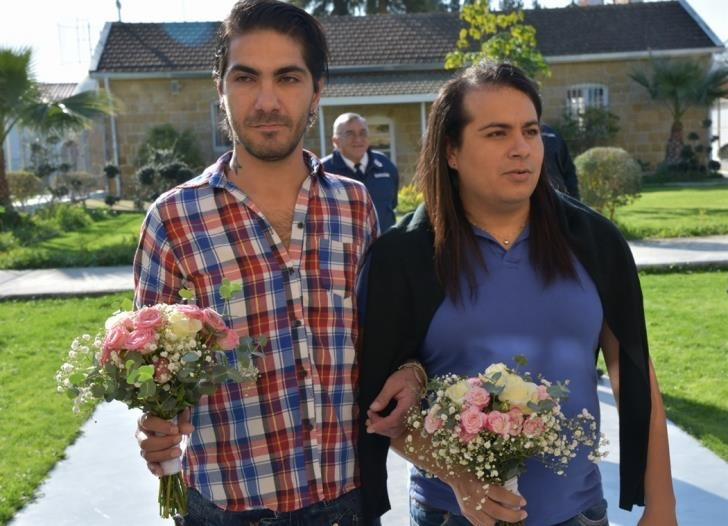 Кипрские власти пытаются разлучить первую супружескую пару геев-заключенных 