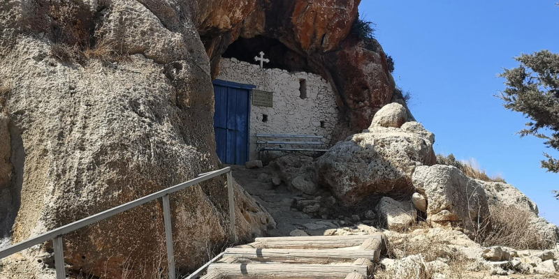 
Пещерная церковь Агиа Саранда
