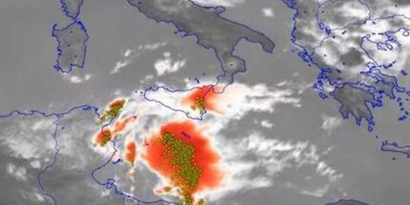 
Дойдет ли до Кипра средиземноморский ураган?
