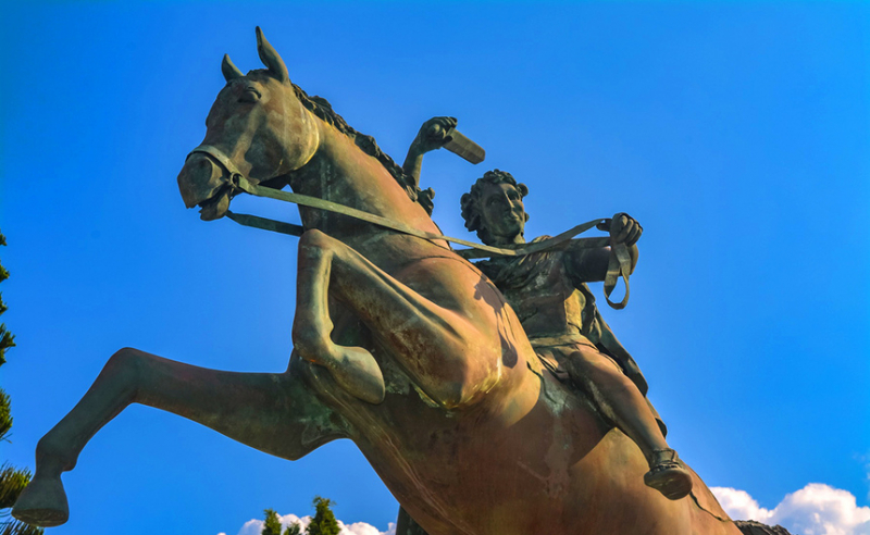 Конная статуя Александра Великого в Пафосе