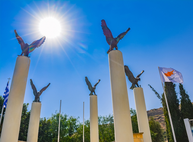 Памятник пяти офицерам Национальной гвардии Кипра