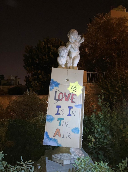 Статуи Лимассола предупреждают об апокалипсисе