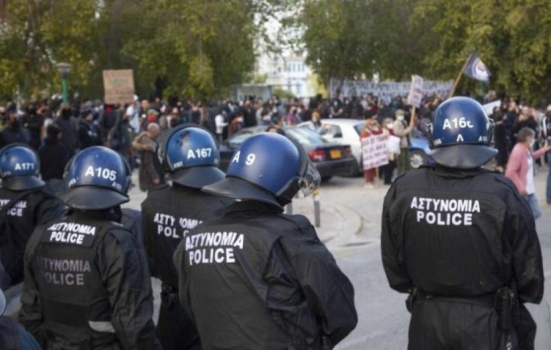 
Полиция Кипра: Мы будем следовать закону
