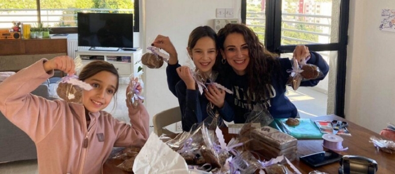 9-летняя девочка из Лимассола продала печенья на 630 евро, чтобы помочь животным