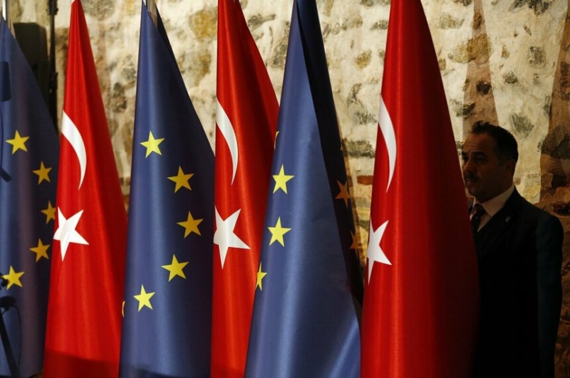 Евросоюз дает Анкаре трехмесячный испытательный срок