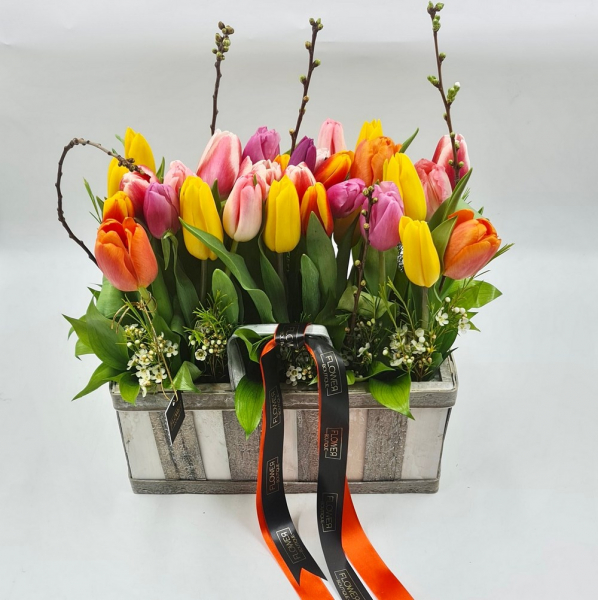 
Flower Boutique & Cava: изысканные подарки на 8 марта
