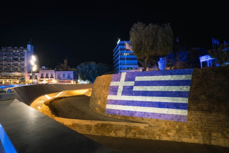 
Кипр окрасился национальными цветами Греции
