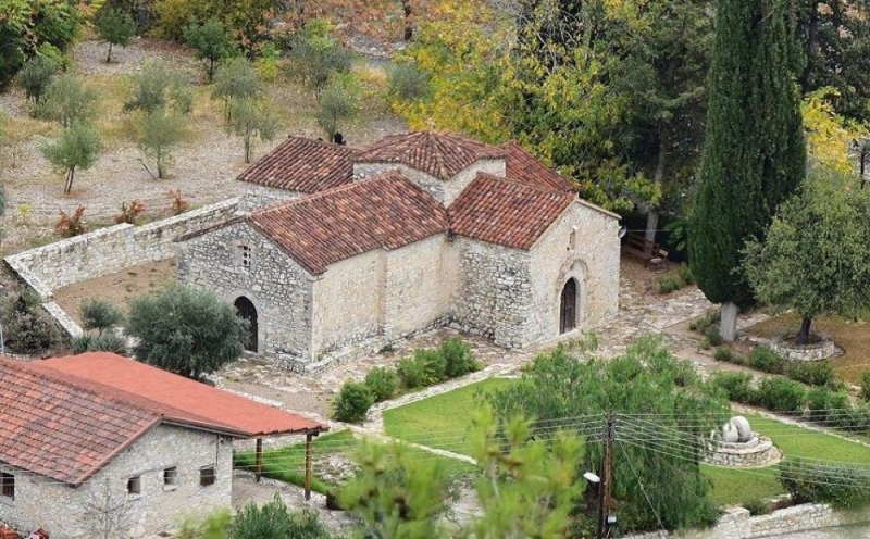 
Посмотрите на византийскую церковь в Куке
