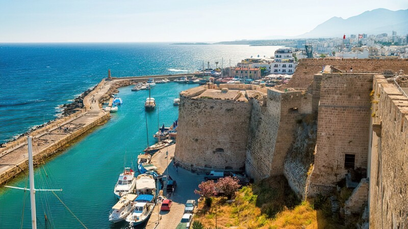 Высокий уровень тестирования на Кипре негативно повлияет на турсектор