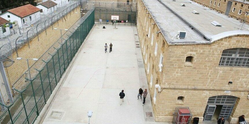 Заключенным Кипра в честь Пасхи подарили дополнительное свидание с родственниками