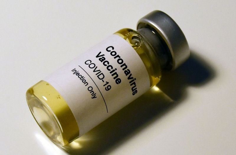 Завтра утром члены правительства Кипра привьются вакциной AstraZeneca