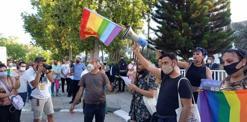 В северной части Никосии прошел ЛГБТ-парад