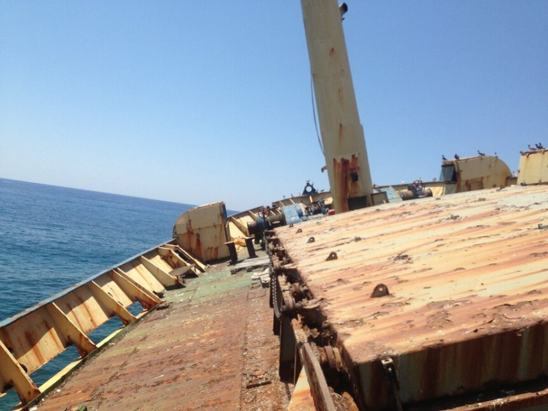 Заброшенный корабль Edro III под Пафосом. Взгляд изнутри