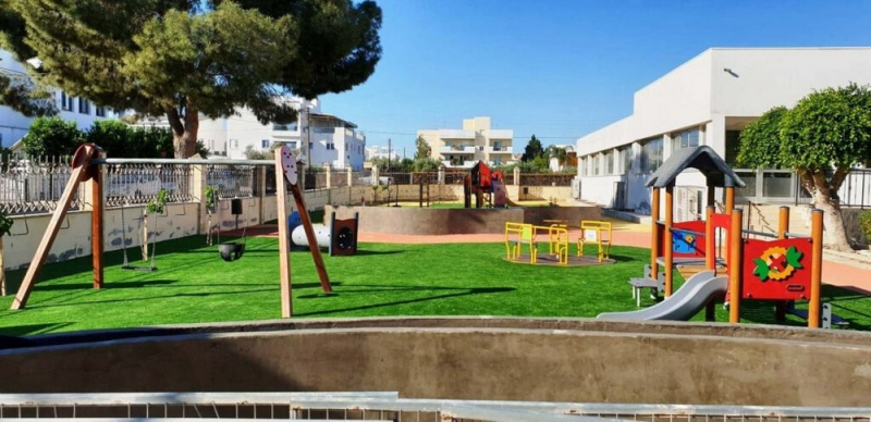 
В Лакатамии открылась новая игровая площадка для детей с инвалидностью
