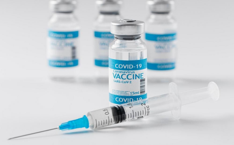 
Эксперты сообщили о возможных побочных эффектах вакцин
