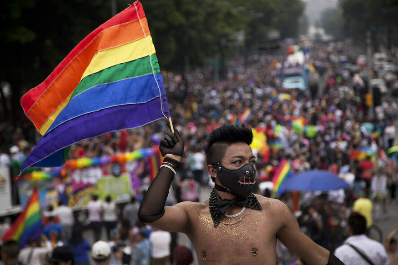 Европа обвинила Венгрию в дискриминации геев и лезбиянок