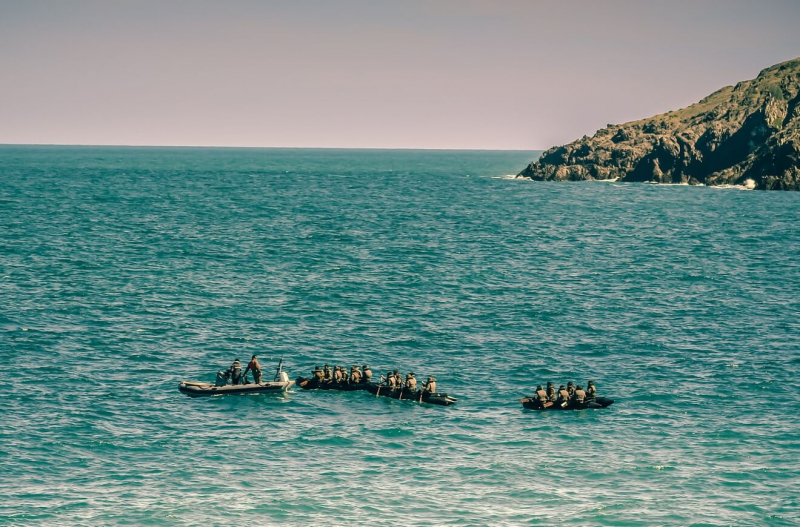 Лодку с мигрантами отправили обратно в Ливан