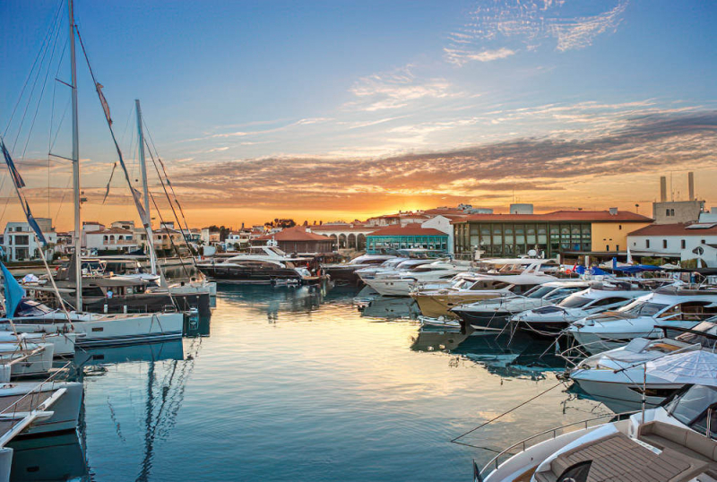 На Кипре построили крупнейший яхт-курорт с виллами и апартаментами – Limassol Marina