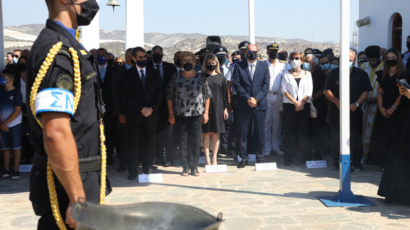 На Кипре в годовщину взрыва на военной базе почтили память жертв трагедии