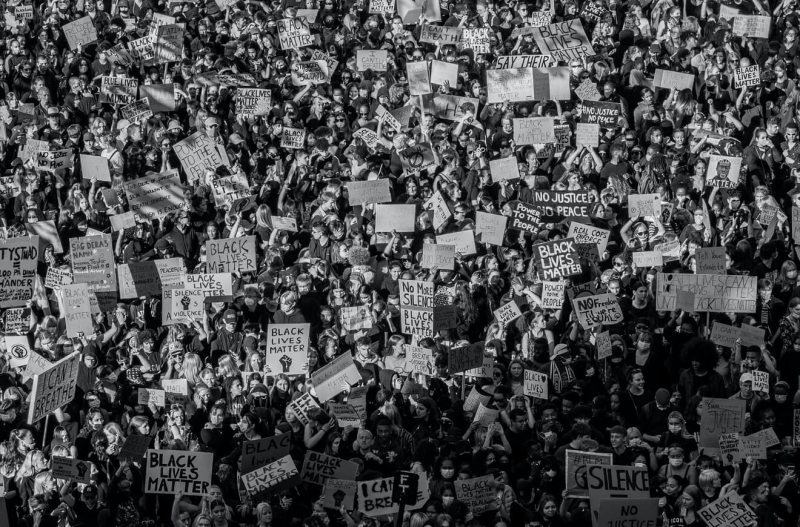 На мирной демонстрации в Никосии собрались тысячи людей
