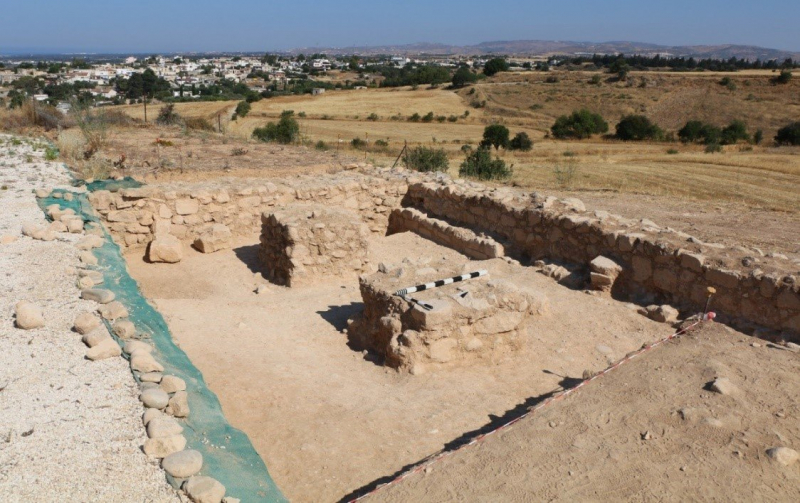 
Плато в Куклии — акрополь древнего Пафоса
