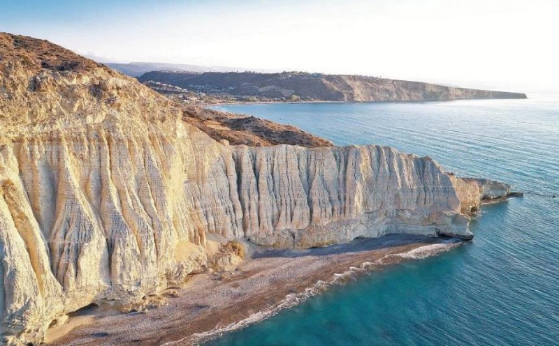 
Посмотрите на мыс Аспро с воды
