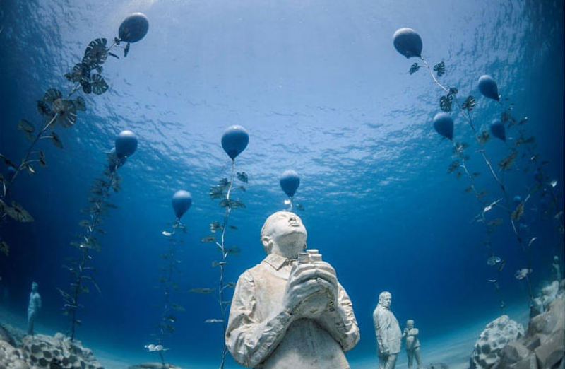 
Три парка скульптуры на Кипре: на земле и под водой
