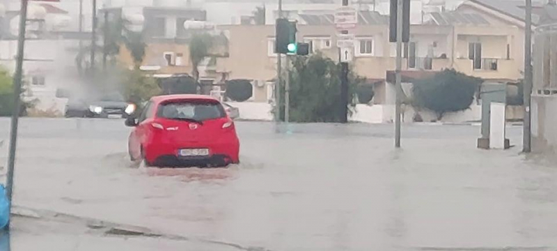 
Дожди затопили Ларнаку
