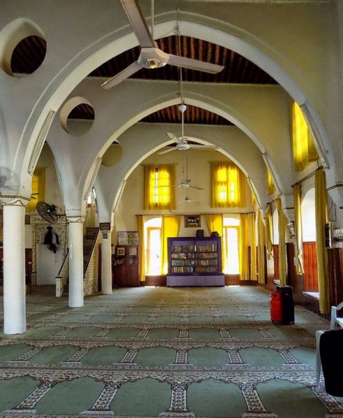 
Посетите мечеть Бюйюк-джами в Ларнаке
