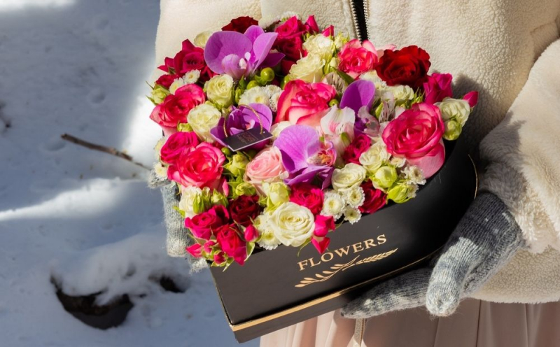 
Flower Boutique & Cava: роскошные подарки к 14 февраля
