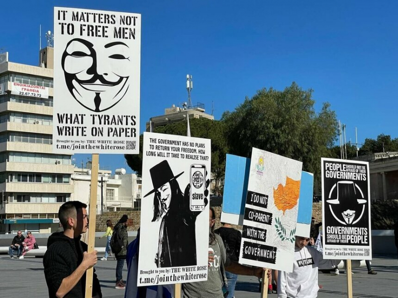 На Кипре сотни людей поддержали акцию "Конвой Свободы" 