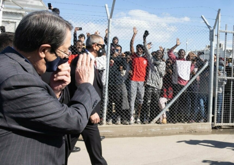 Президент Кипра посетил лагерь для беженцев в Пурнаре
