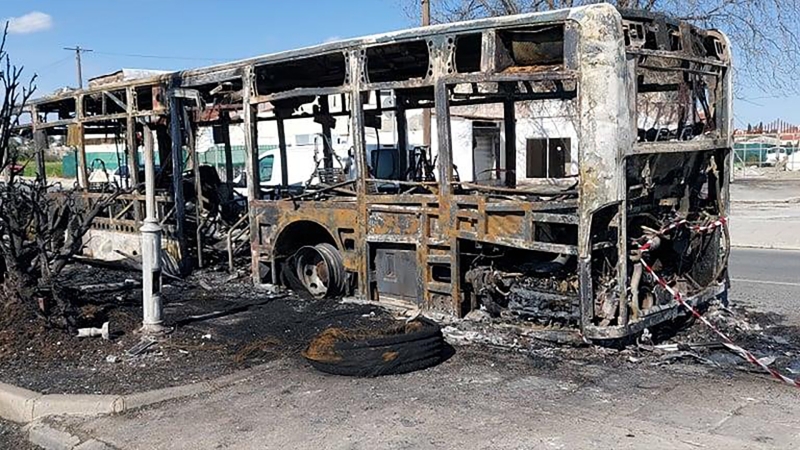 
Школьный автобус сгорел на ходу
