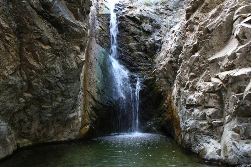 
Скрыться от зноя: водопады, реки и озера Кипра
