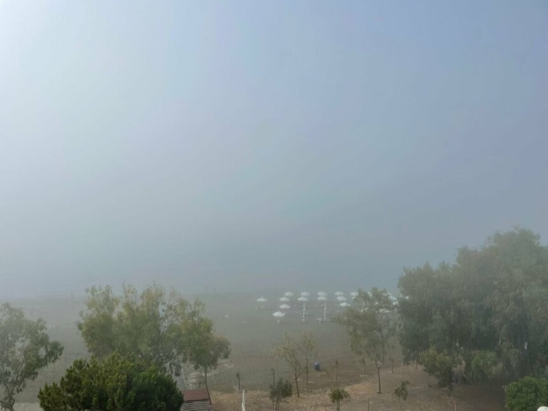 Утренний Лимассол вновь в густом тумане