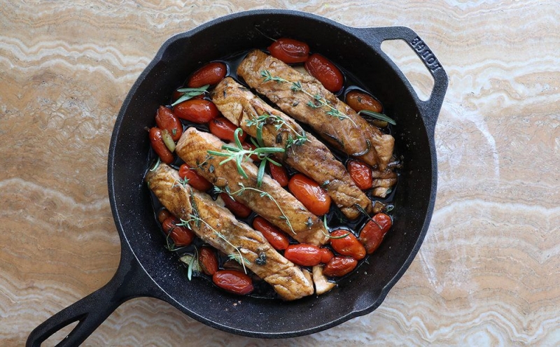 
Рецепты ВК: лосось с рожковым сиропом
