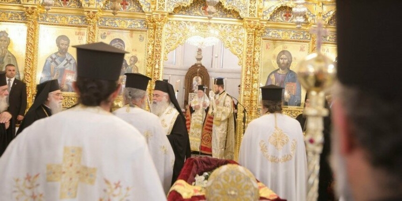 На Кипре прошли похороны архиепископа Кипрского Хризостома II