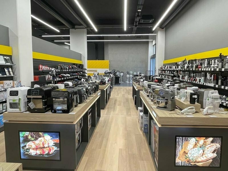 В Никосии открылся новый магазин Stephanis