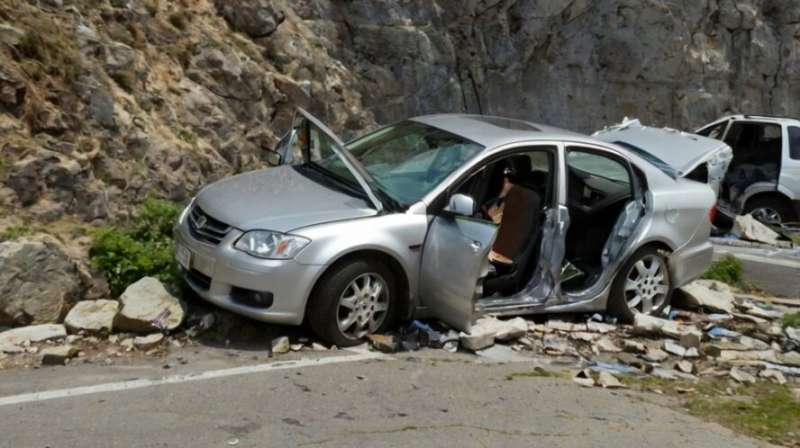 Под Лимассолом в районе деревни Аногира автомобиль упал со скалы