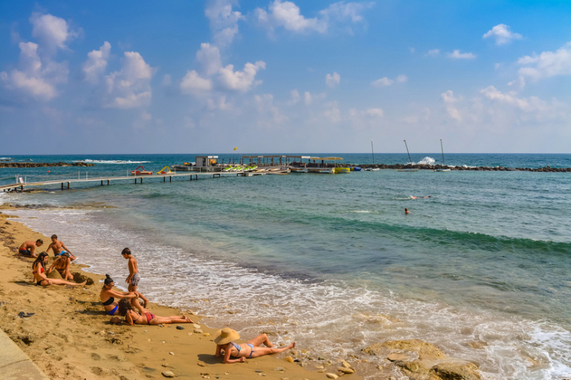 Муниципальный пляж Аликес в Като Пафосе