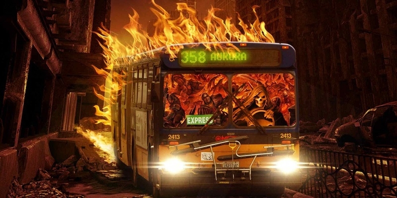 На Кипре сгорел пассажирский автобус