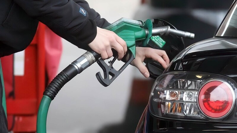 На Кипре снизились цены на бензин